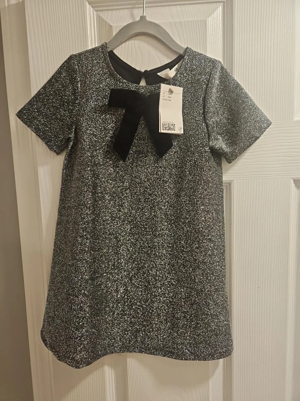 NWT H&M Girls Metallic Silver Black Bow Party Dress 3/4T